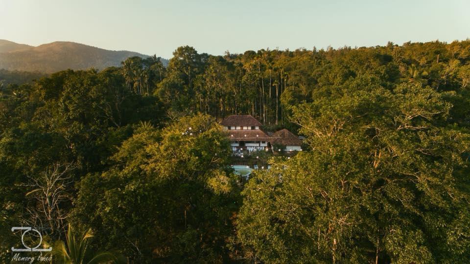 Palkadavu Warium Villa Манантавади Экстерьер фото
