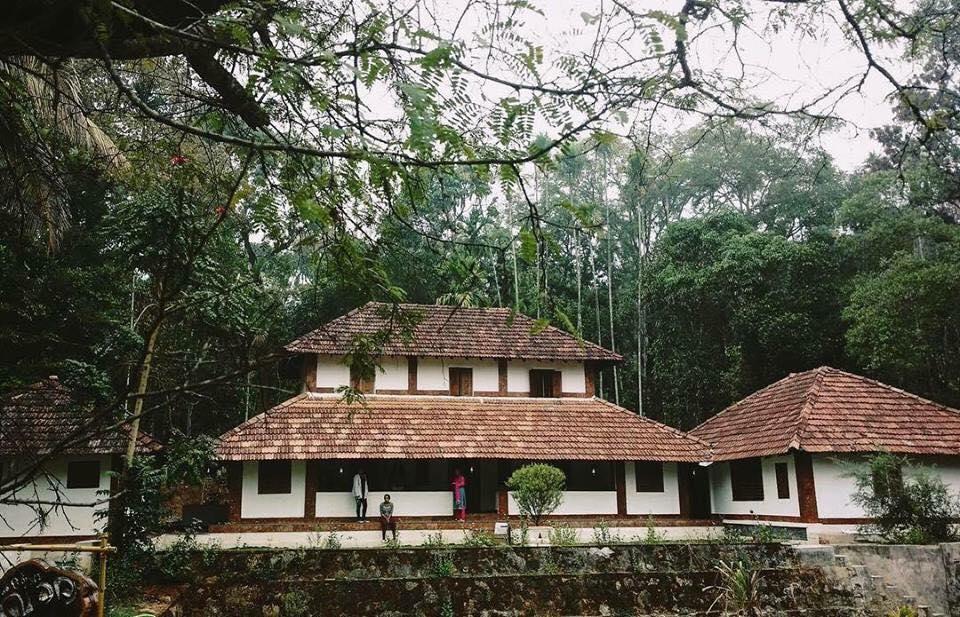 Palkadavu Warium Villa Манантавади Экстерьер фото